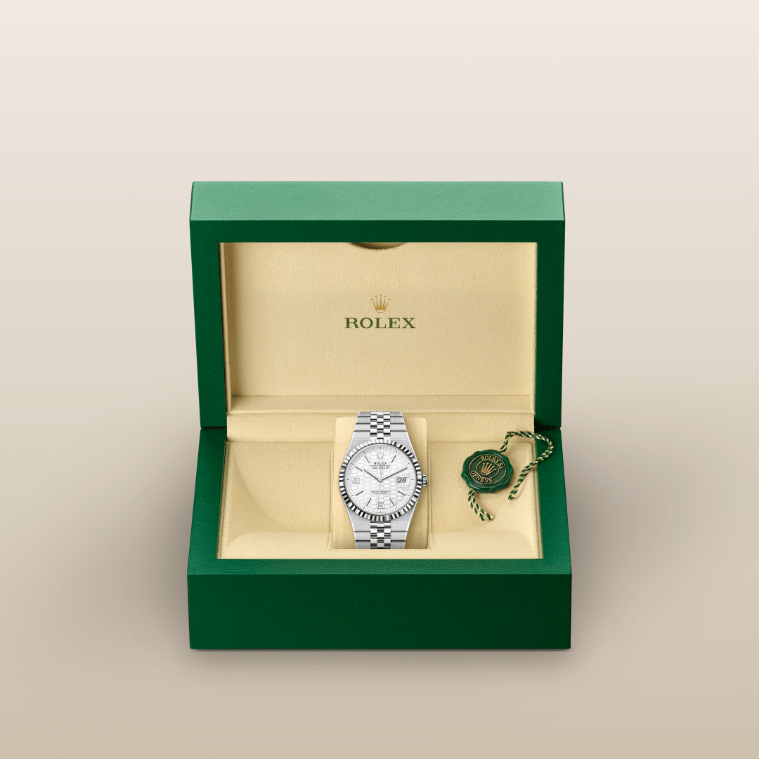 Rolex Land-Dweller 40 Oyster, 40 mm, Oystersteel çelik ve beyaz altın M127334-0001