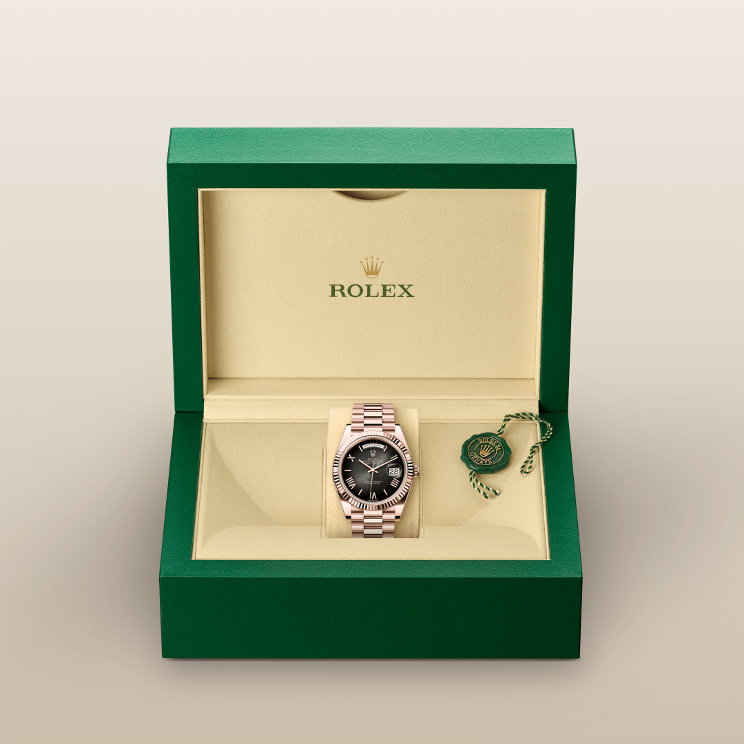 Rolex Day-Date 40 Oyster, 40 mm, Everose altın M228235-0055