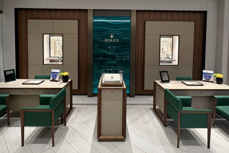 Uğur Saat mağazasında Rolex